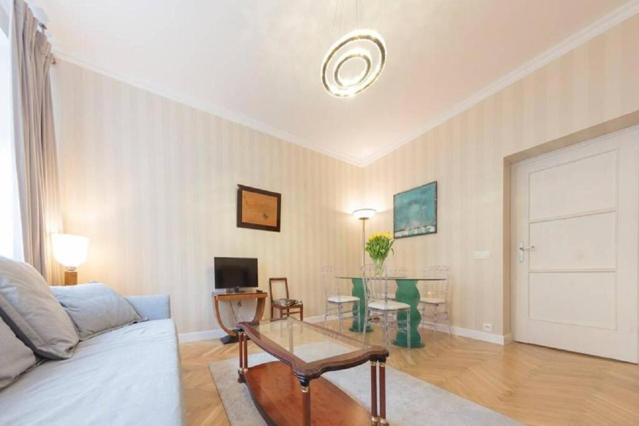 Super Luxury And Cozy- Golden Apartments- City Center 바르샤바 외부 사진
